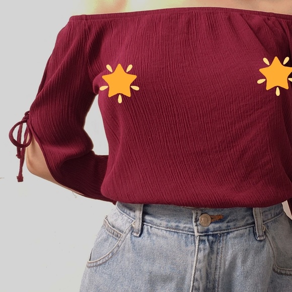 Forever 21 Tops - Forever 21 - Red Crop Top